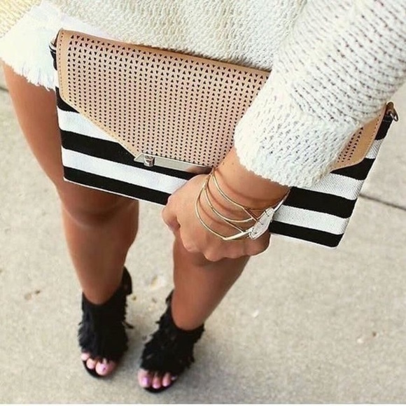 Stella & Dot Handbags - City Slim Clutch - Black/Cream | Stella & Dot